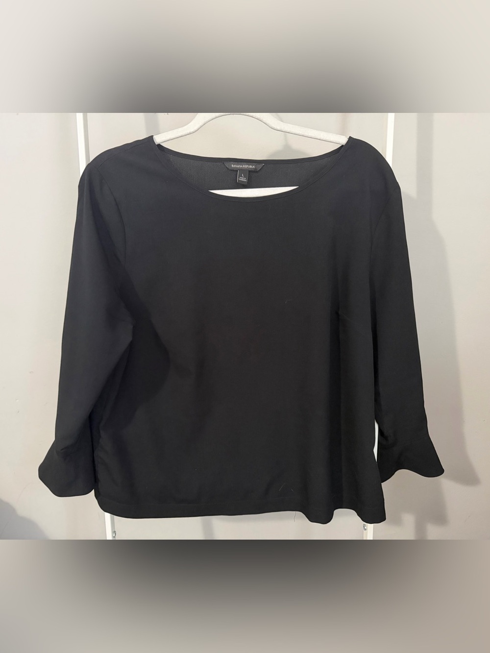 Banana Republic Black Scoop Neck Long-Sleeve Blouse